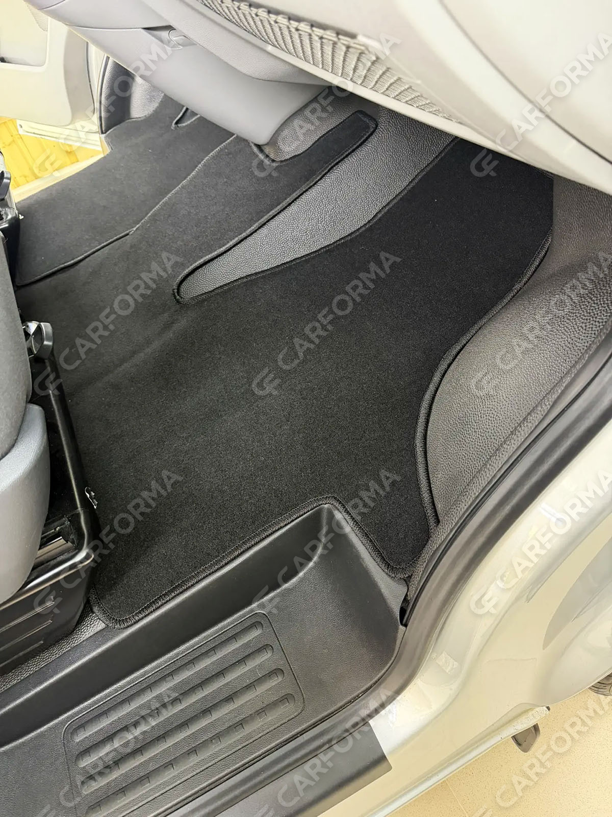 Коврики на Volkswagen Multivan (T6) 2015&nbsp;-&nbsp;2019 в Нижнем Тагиле