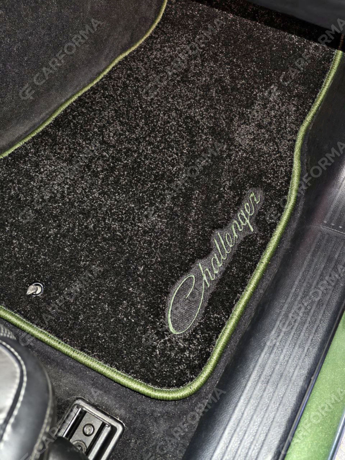 Ворсовые коврики на Dodge Challenger III 2008&nbsp;-&nbsp;2023 в Нижнем Тагиле