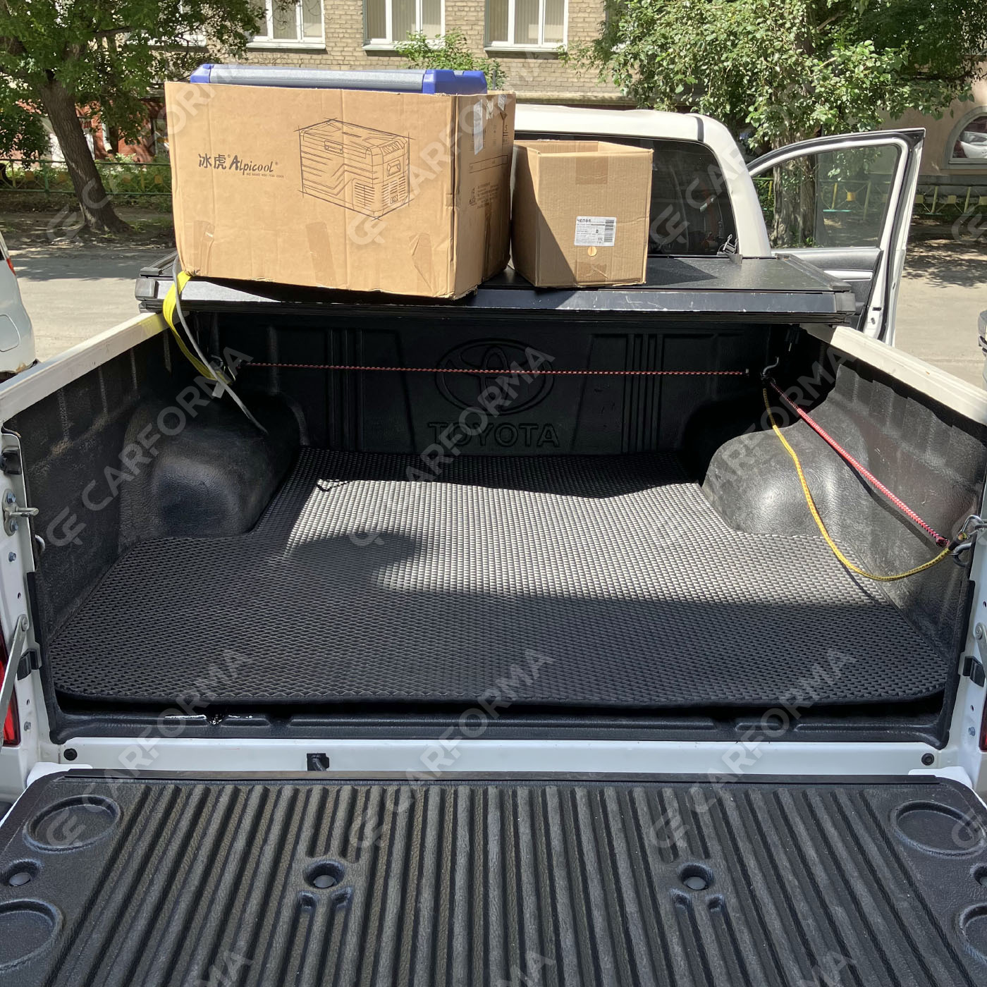 Ворсовые коврики на Toyota Hilux VII 2008&nbsp;-&nbsp;2015 в Нижнем Тагиле