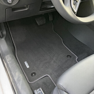 Ворсовые коврики на Skoda Superb III 2015&nbsp;-&nbsp;2026 в Нижнем Тагиле