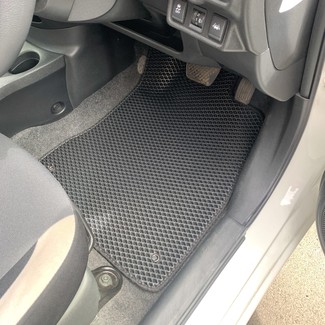 Ворсовые коврики на Nissan Note (E12) 2012 - 2020 в Нижнем Тагиле