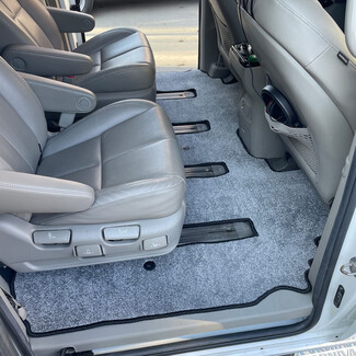 Ворсовые коврики на KIA Carnival III 7 мест 2014 - 2021 в Нижнем Тагиле