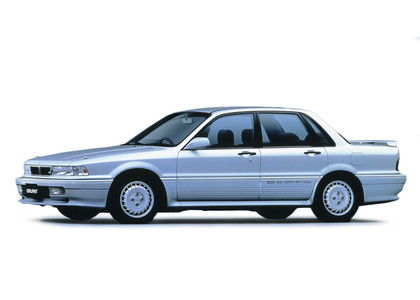Ворсовые коврики на Mitsubishi Galant VI 1987 - 1993 в Нижнем Тагиле