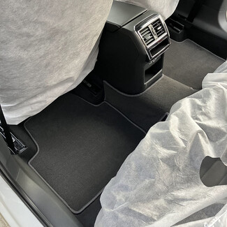 Ворсовые коврики на Skoda Superb III 2015&nbsp;-&nbsp;2026 в Нижнем Тагиле