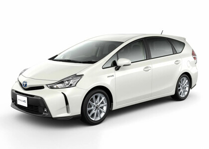 EVA коврики на Toyota Prius Alpha 2011 - 2021 в Нижнем Тагиле