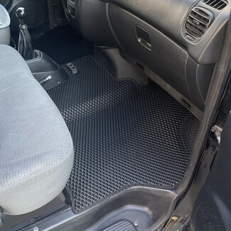 Водительские коврики Hyundai Starex 1996 - 2007 в Нижнем Тагиле Водительские коврики Hyundai Starex 1996 - 2007 в Нижнем Тагиле