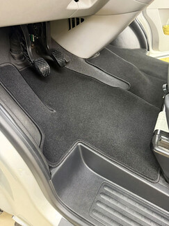 Ворсовые коврики на Volkswagen Multivan (T5) 2003 - 2015 в Нижнем Тагиле Ворсовые коврики на Volkswagen Multivan (T5) 2003 - 2015 в Нижнем Тагиле