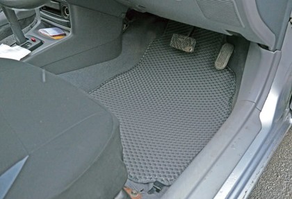 Ворсовые коврики на Toyota Starlet (P90) 1995 - 1999 в Нижнем Тагиле