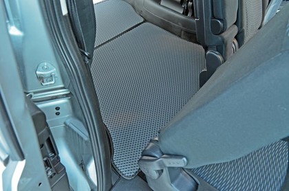 Ворсовые коврики на Nissan Serena (C27) 2016 - 2022 в Нижнем Тагиле