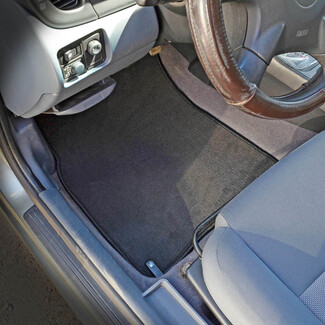 Ворсовые коврики на Nissan Almera 2 (N16) 2000&nbsp;-&nbsp;2006 в Нижнем Тагиле