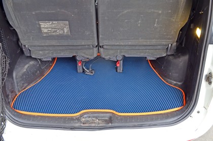 Ворсовые коврики на Nissan Serena (C25) 2005 - 2010 в Нижнем Тагиле