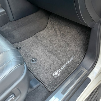 Ворсовые коврики на Toyota Land Cruiser 200 2007 - 2021 в Нижнем Тагиле