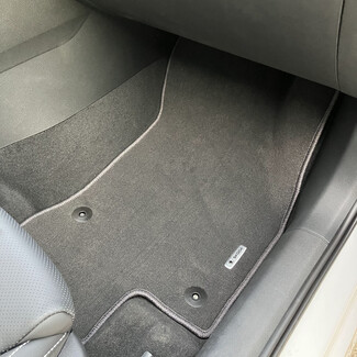 Ворсовые коврики на Skoda Superb III 2015&nbsp;-&nbsp;2026 в Нижнем Тагиле