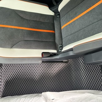 Ворсовые коврики на Volkswagen ID.6 2021 - 2025 в Нижнем Тагиле